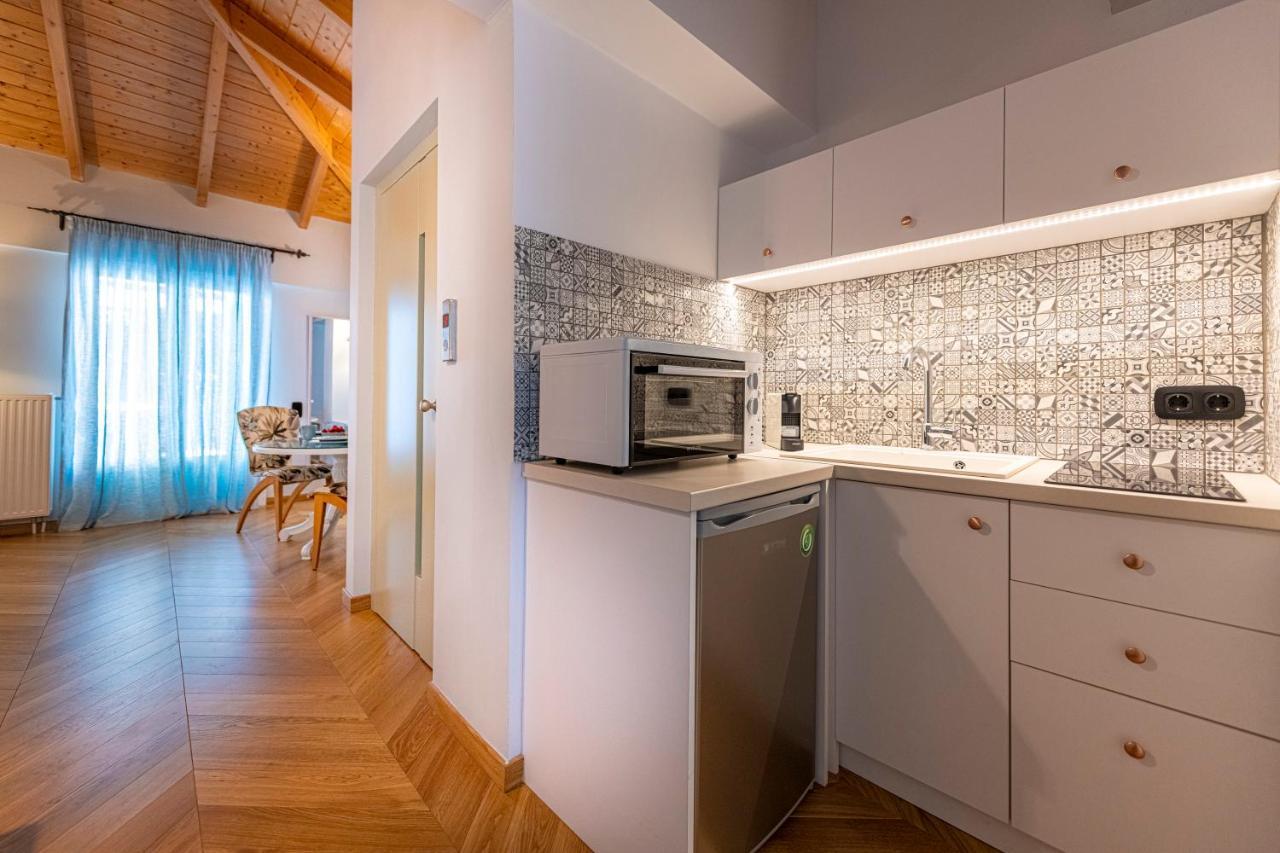 Ipelhome - Plaka Boutique Apartments Афины Экстерьер фото