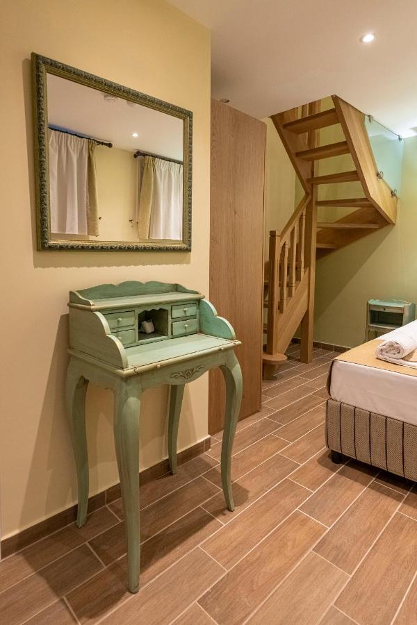 Ipelhome - Plaka Boutique Apartments Афины Экстерьер фото