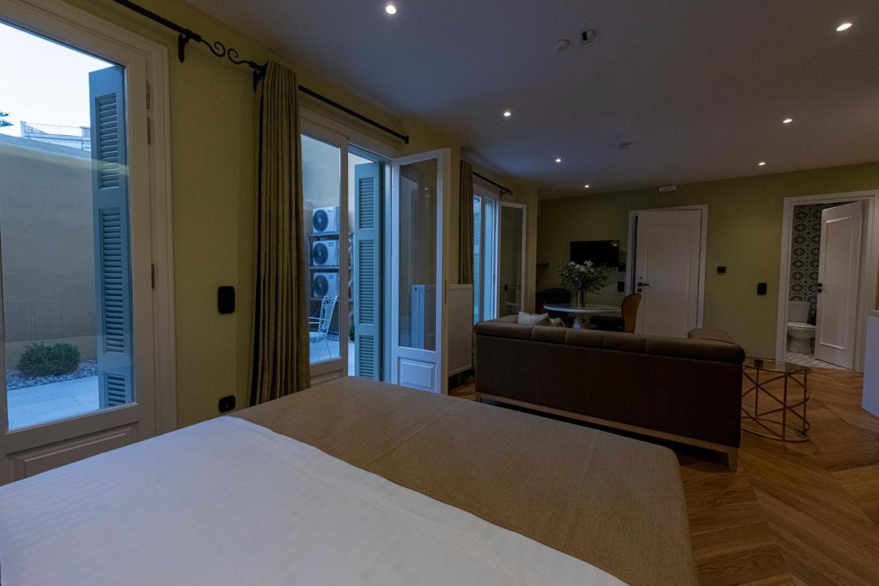 Ipelhome - Plaka Boutique Apartments Афины Экстерьер фото