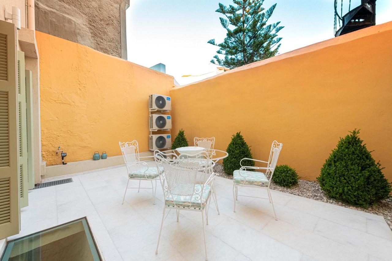 Ipelhome - Plaka Boutique Apartments Афины Экстерьер фото